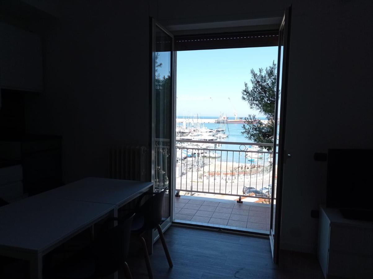 Monopoli Guest House Ba07203091000019440 Exteriör bild